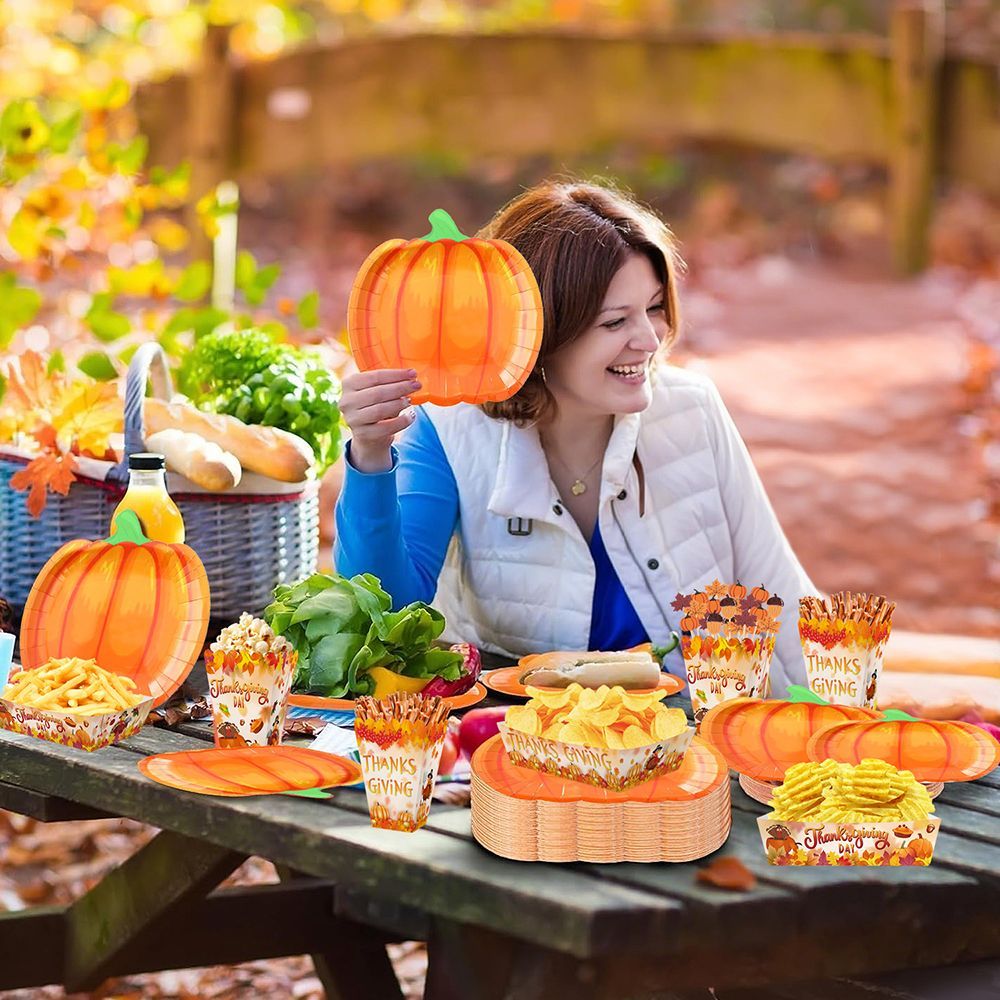 Thanksgiving Dinnerware Set (134 PCS)