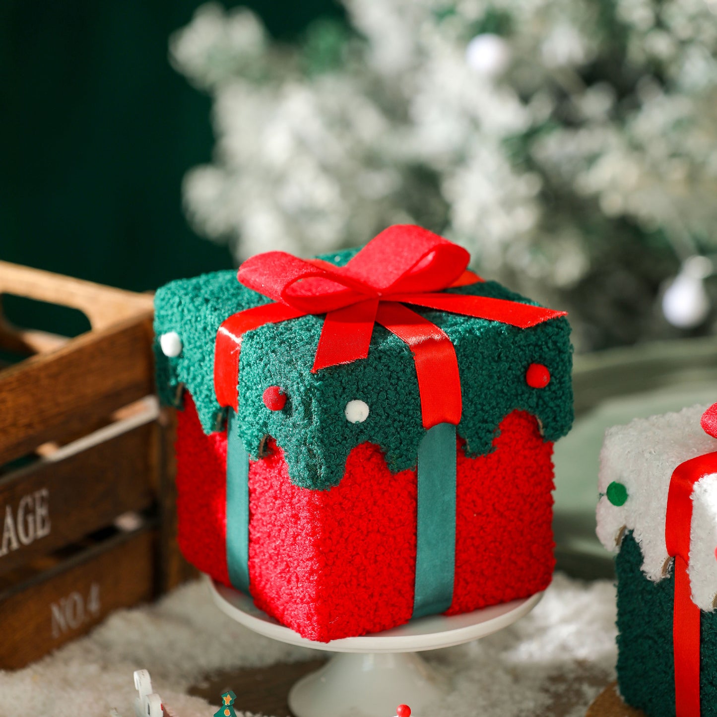 Christmas Velvet Apple Gift Box