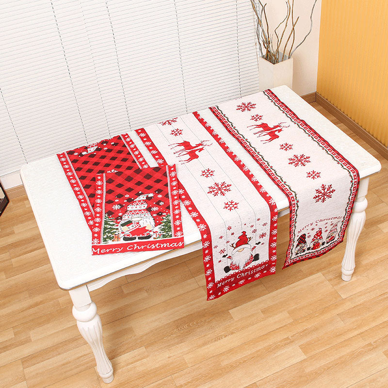 Thanksgiving Tablecloth & Flag Decor
