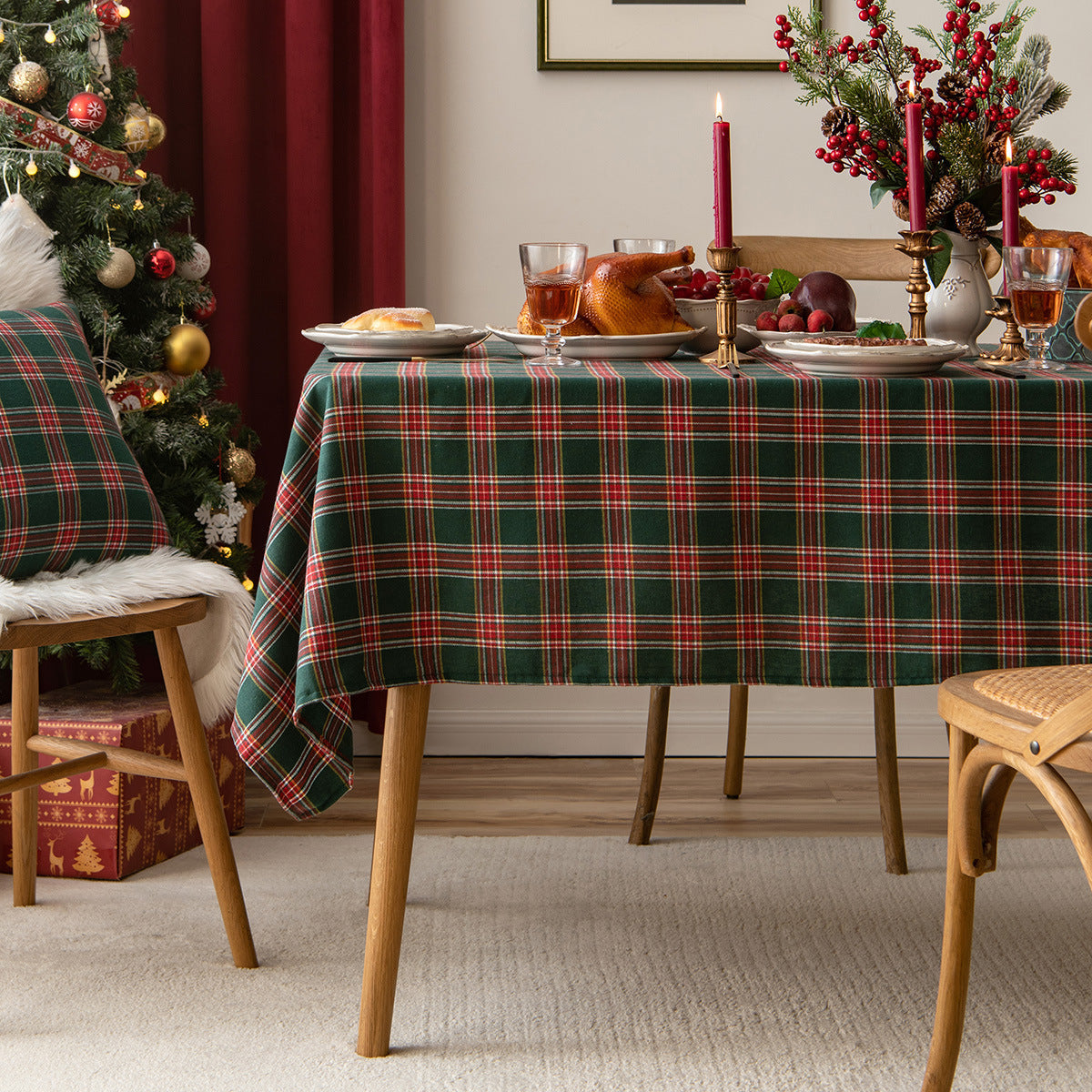 Christmas Lattice Snowflake Tablecloth